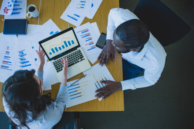 Why Top Companies Are Turning to Business Consulting Firms in 2025