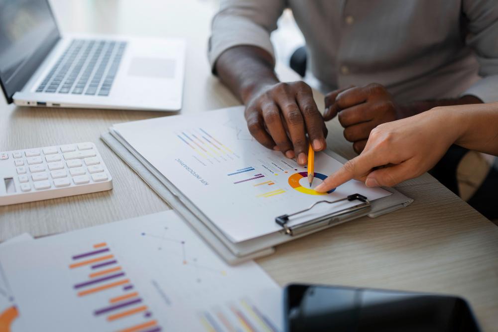 Year-End Business Review: How Smart Companies Use the Holidays to Reset and Scale